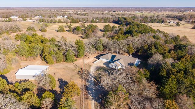 1975 CR 4106, Greenville, TX 75401