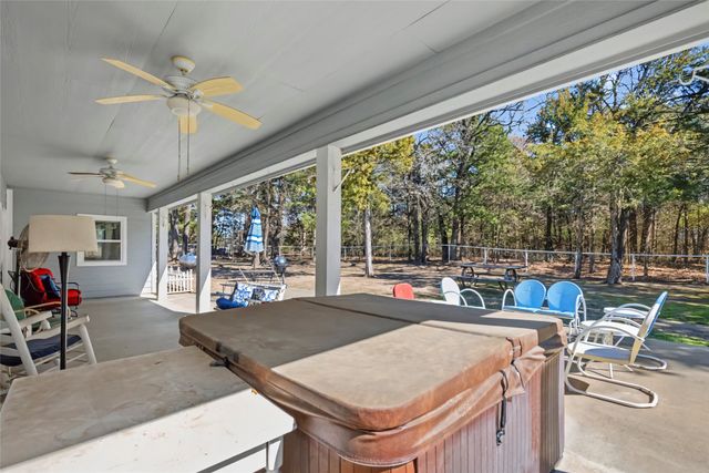 1975 CR 4106, Greenville, TX 75401