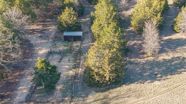 1975 CR 4106, Greenville, TX 75401