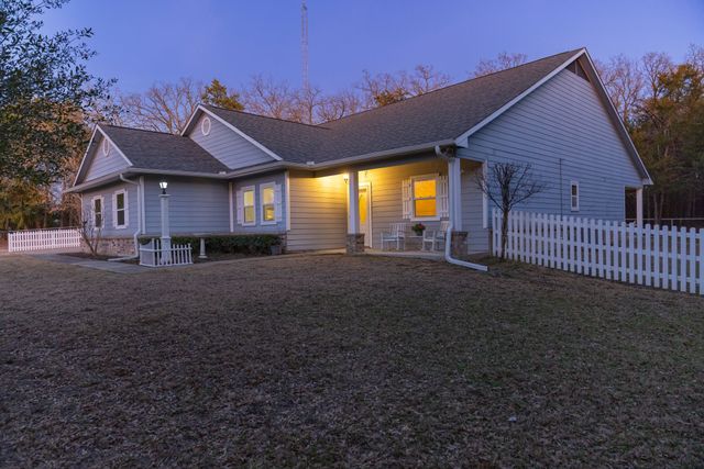 1975 CR 4106, Greenville, TX 75401