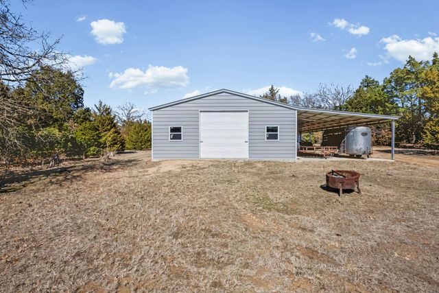 1975 CR 4106, Greenville, TX 75401
