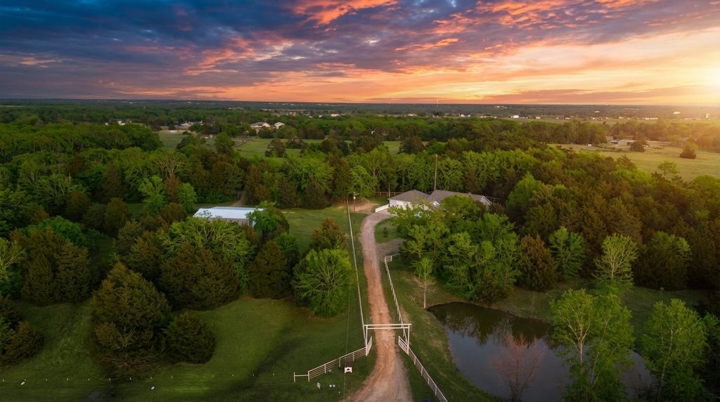 1975 CR 4106, Greenville, TX 75401