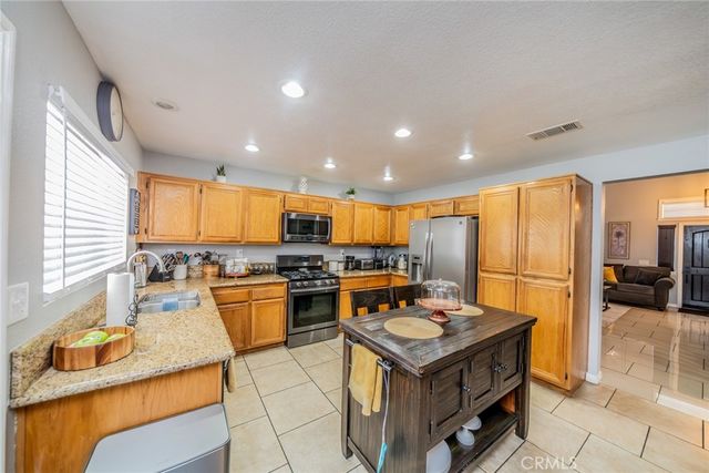14736 Amber Court, Adelanto, CA 92301