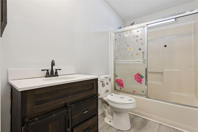 1787 W SCHWARTZ BOULEVARD, Lady Lake, FL 32159
