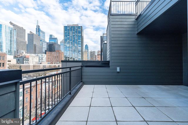 2320 SANSOM ST, Philadelphia, PA 19103