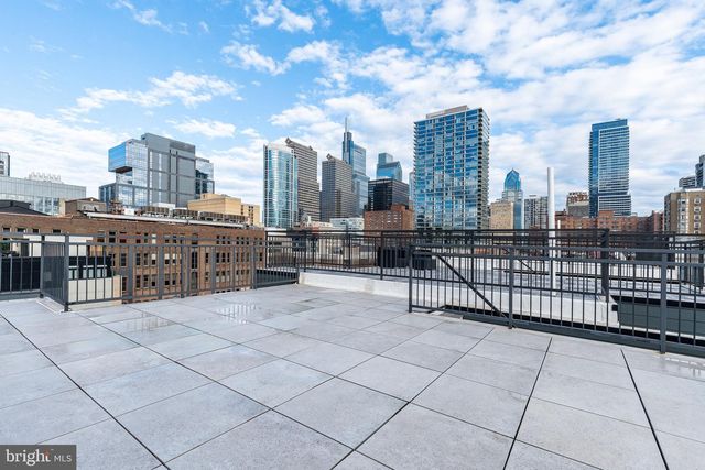 2320 SANSOM ST, Philadelphia, PA 19103