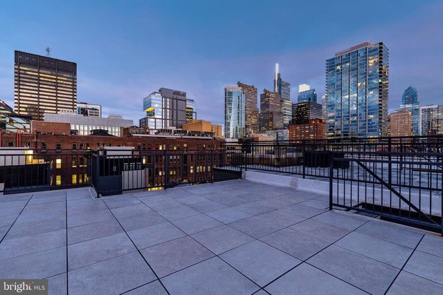 2320 SANSOM ST, Philadelphia, PA 19103