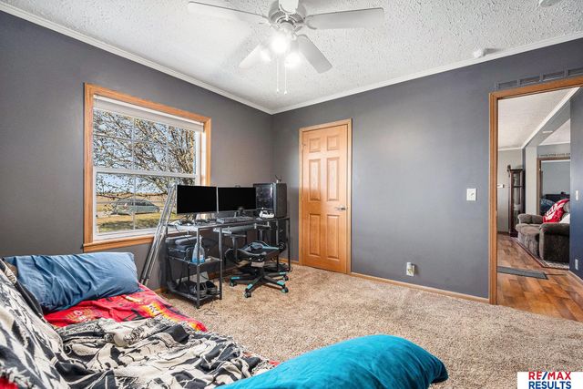 1054 Hillcrest Drive, Fremont, NE 68025