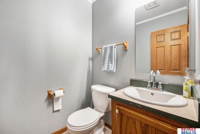 1054 Hillcrest Drive, Fremont, NE 68025