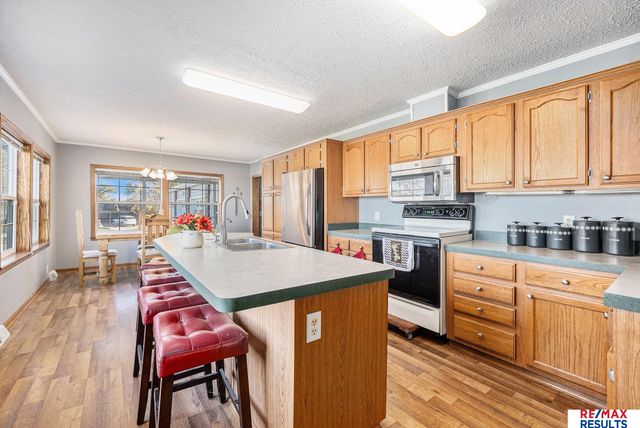 1054 Hillcrest Drive, Fremont, NE 68025