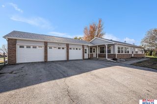 1054 Hillcrest Drive, Fremont, NE 68025
