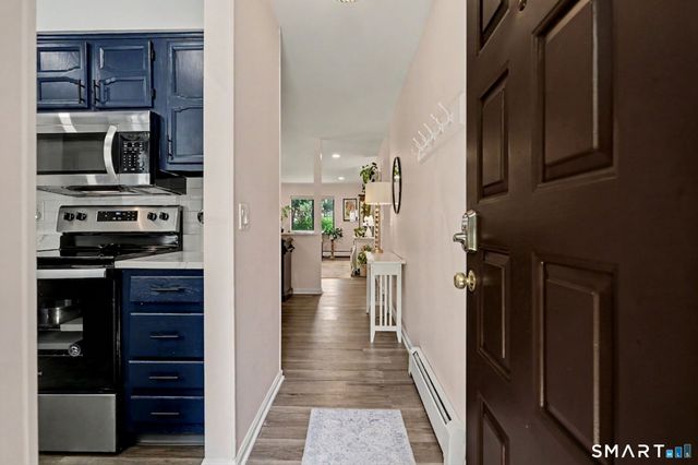 221 Foxwood Lane 221, Milford, CT 06460