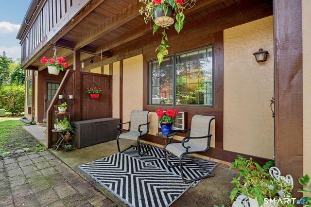 221 Foxwood Lane 221, Milford, CT 06460