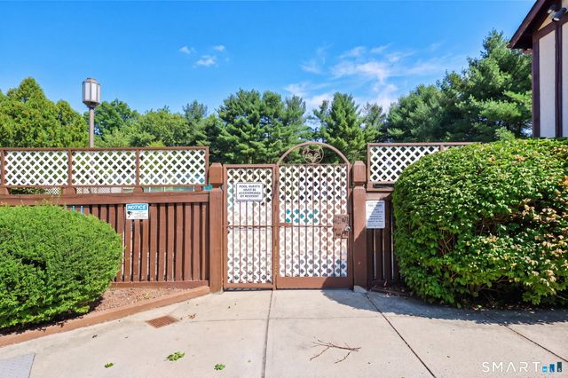221 Foxwood Lane 221, Milford, CT 06460