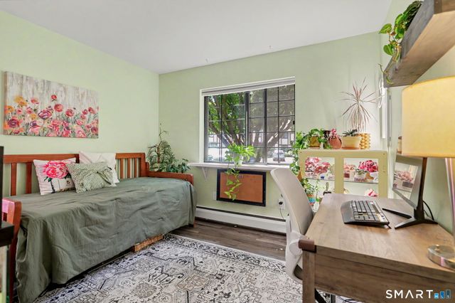 221 Foxwood Lane 221, Milford, CT 06460