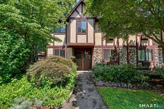 221 Foxwood Lane 221, Milford, CT 06460