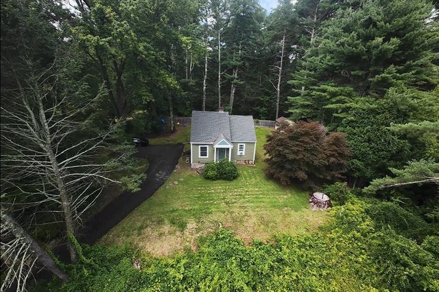 84 Southbridge Rd, Charlton, MA 01507