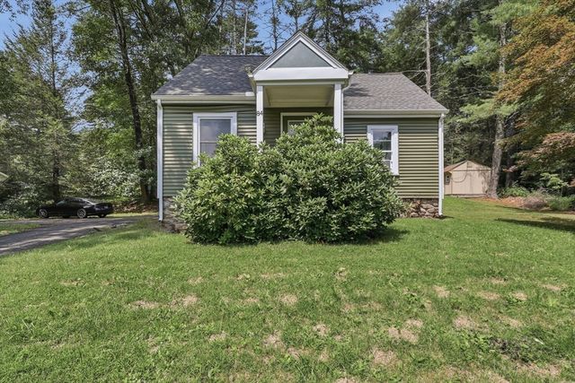 84 Southbridge Rd, Charlton, MA 01507