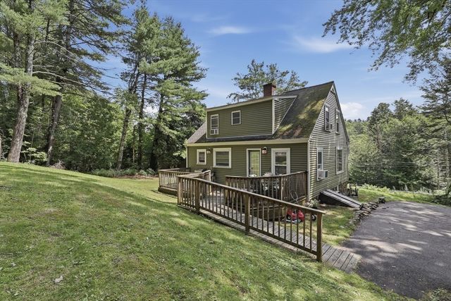 84 Southbridge Rd, Charlton, MA 01507