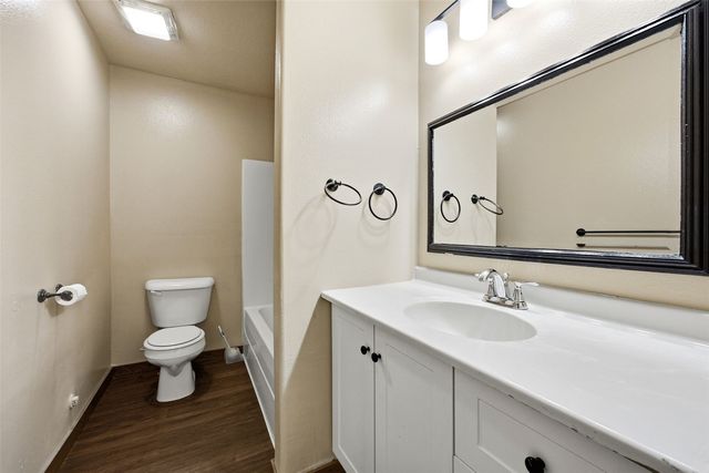 1542 Dickenson Lane, Iowa City, IA 52240