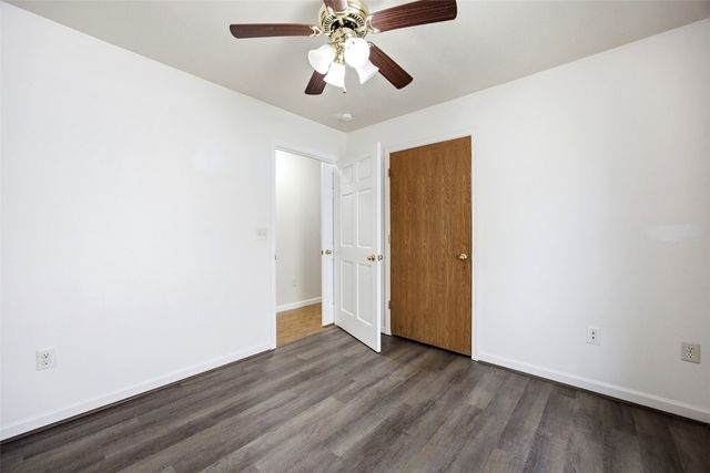 1542 Dickenson Lane, Iowa City, IA 52240