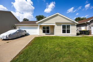 1542 Dickenson Lane, Iowa City, IA 52240
