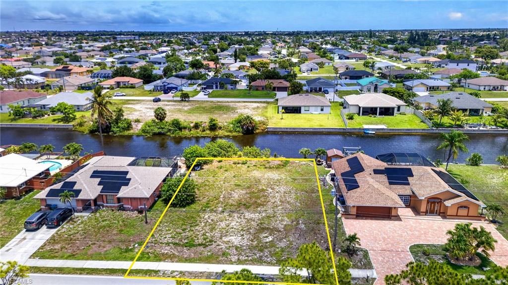 601 Gleason PKWY, CAPE CORAL, FL 33914 — exterior