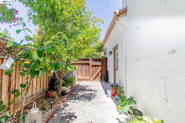 98 W Atento Ln, Mountain House, CA 95391