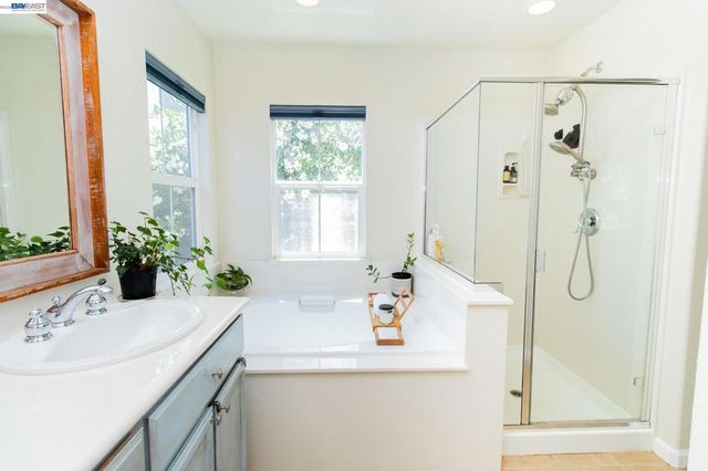 98 W Atento Ln, Mountain House, CA 95391