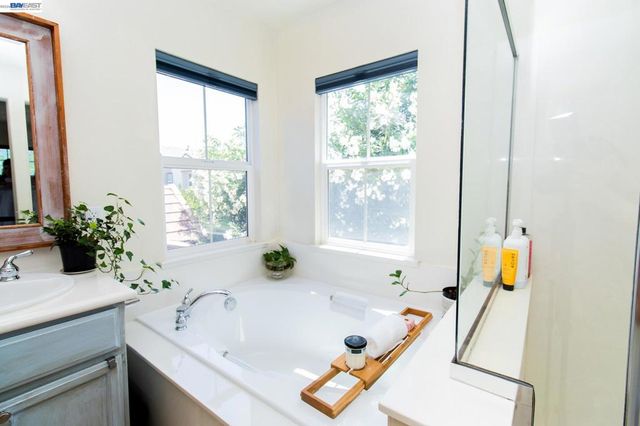 98 W Atento Ln, Mountain House, CA 95391