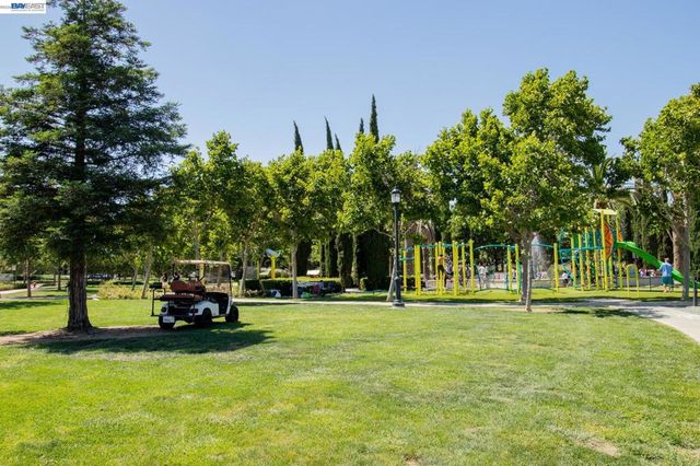 98 W Atento Ln, Mountain House, CA 95391