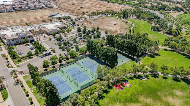 98 W Atento Ln, Mountain House, CA 95391