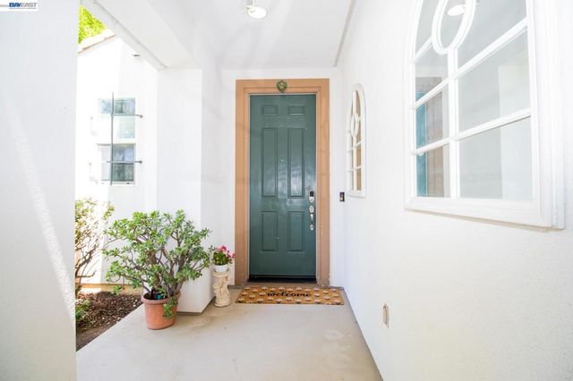 98 W Atento Ln, Mountain House, CA 95391