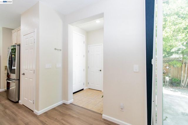 98 W Atento Ln, Mountain House, CA 95391