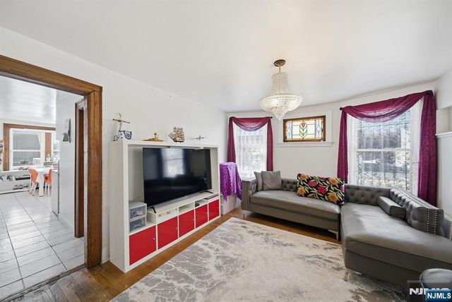 230 Rea Avenue, Hawthorne, NJ 07506