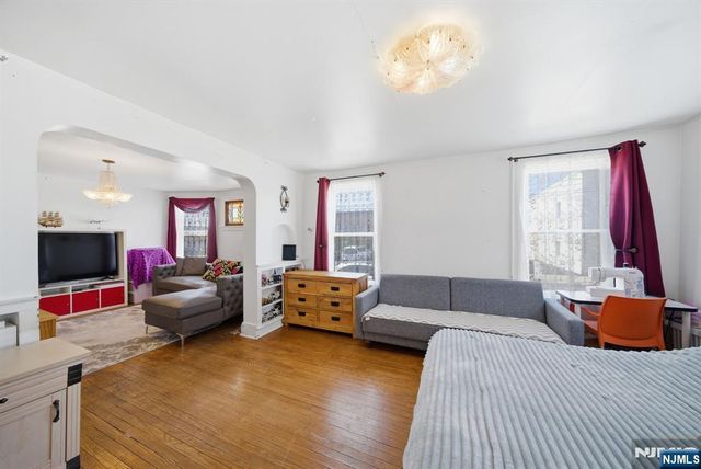 230 Rea Avenue, Hawthorne, NJ 07506