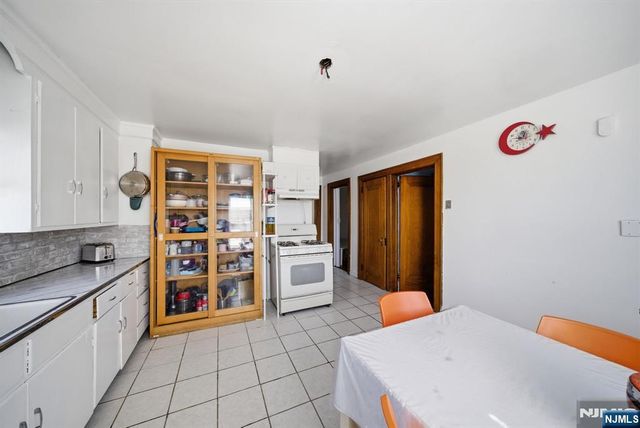 230 Rea Avenue, Hawthorne, NJ 07506