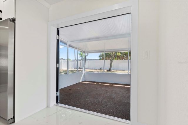 8014 W COMANCHE AVENUE, Tampa, FL 33615