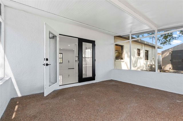 8014 W COMANCHE AVENUE, Tampa, FL 33615