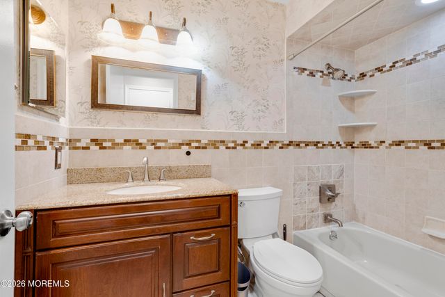55 Alexandria Drive, Manalapan, NJ 07726