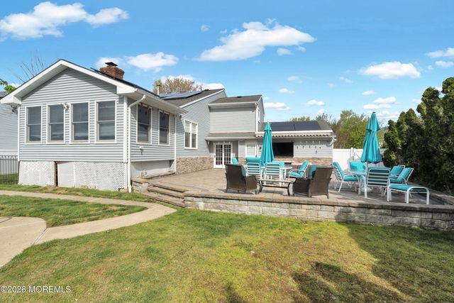 55 Alexandria Drive, Manalapan, NJ 07726
