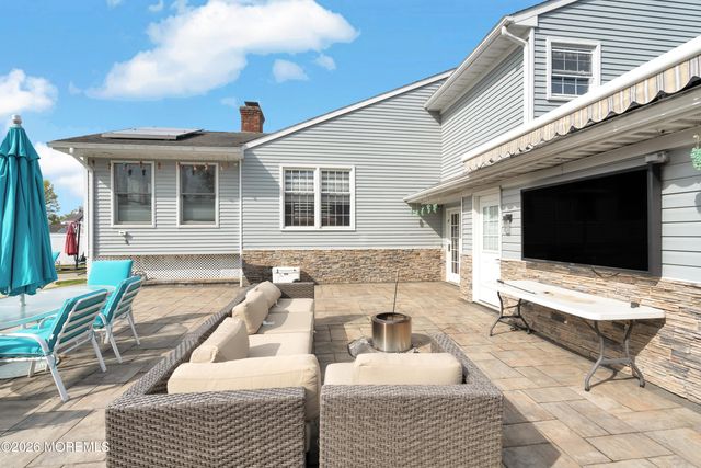 55 Alexandria Drive, Manalapan, NJ 07726