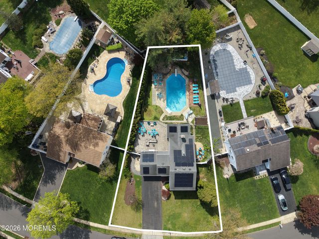 55 Alexandria Drive, Manalapan, NJ 07726