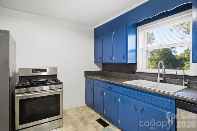 2405 2nd Street, Statesville, NC 28677