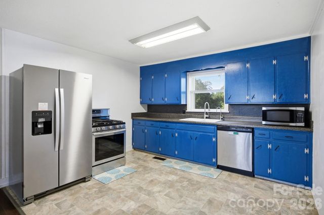 2405 2nd Street, Statesville, NC 28677