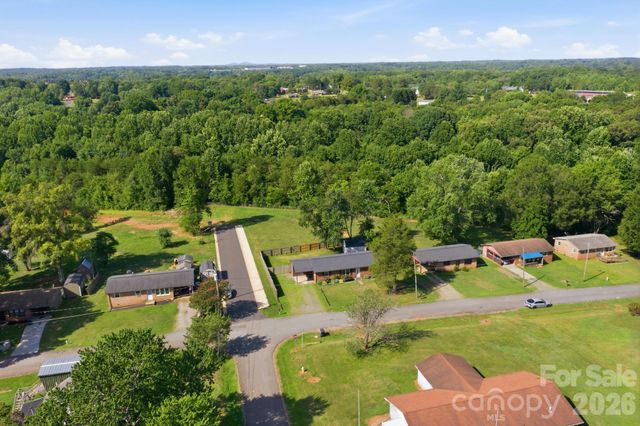 2405 2nd Street, Statesville, NC 28677
