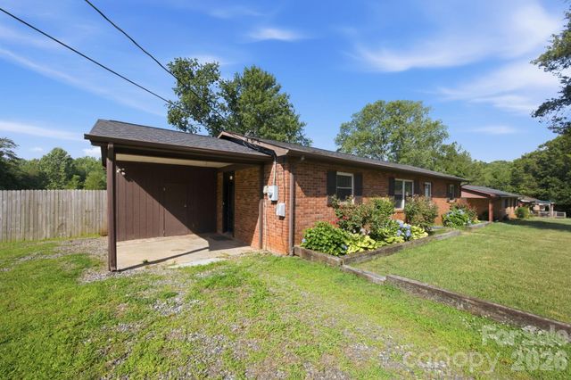 2405 2nd Street, Statesville, NC 28677