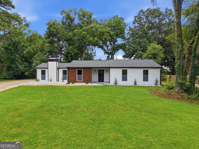 978 Hilltop Court, Lawrenceville, GA 30045