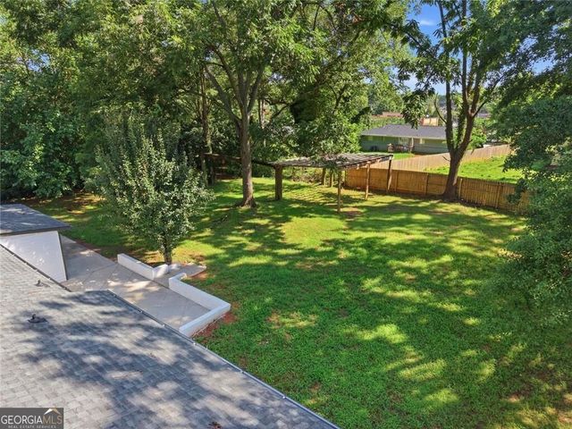 978 Hilltop Court, Lawrenceville, GA 30045
