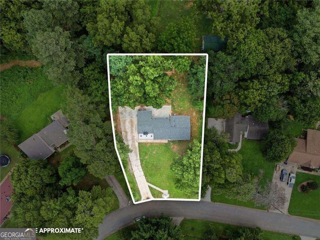 978 Hilltop Court, Lawrenceville, GA 30045